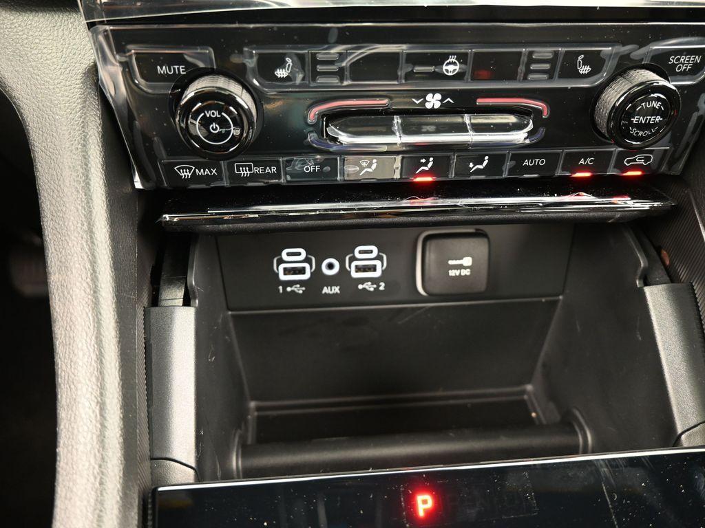 new 2025 Jeep Grand Cherokee L car