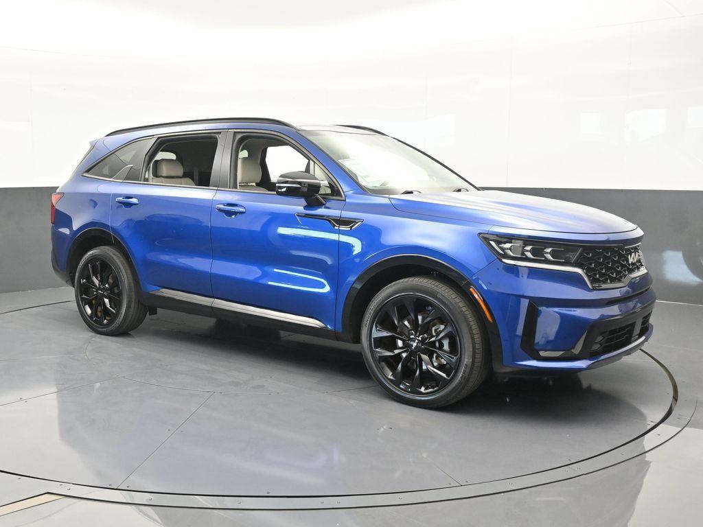 used 2022 Kia Sorento car, priced at $26,891