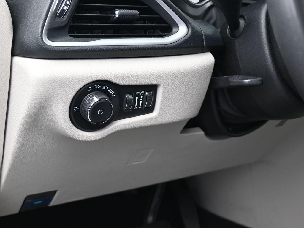 used 2022 Chrysler Pacifica car, priced at $18,999