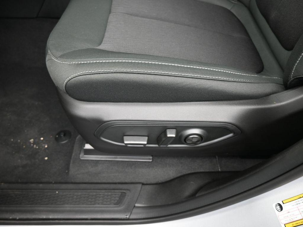 new 2025 Jeep Grand Cherokee car