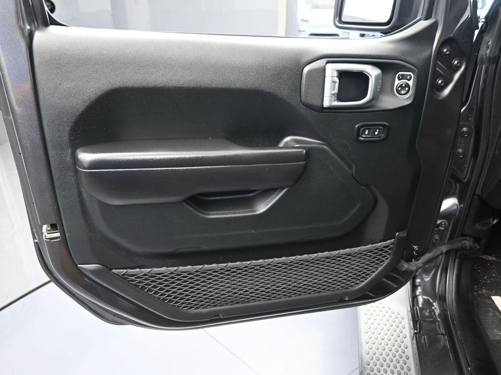 used 2020 Jeep Wrangler Unlimited car, priced at $27,000