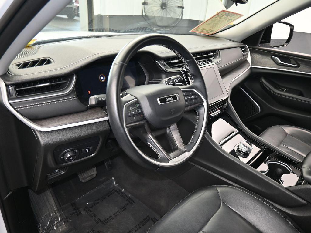 used 2022 Jeep Grand Cherokee car, priced at $25,669