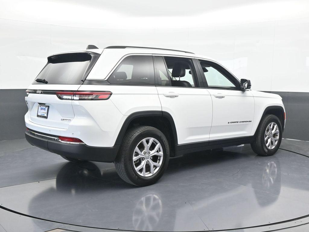 used 2022 Jeep Grand Cherokee car, priced at $25,669
