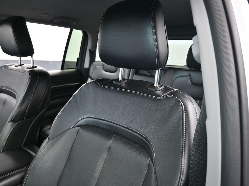 used 2022 Jeep Grand Cherokee car, priced at $25,669