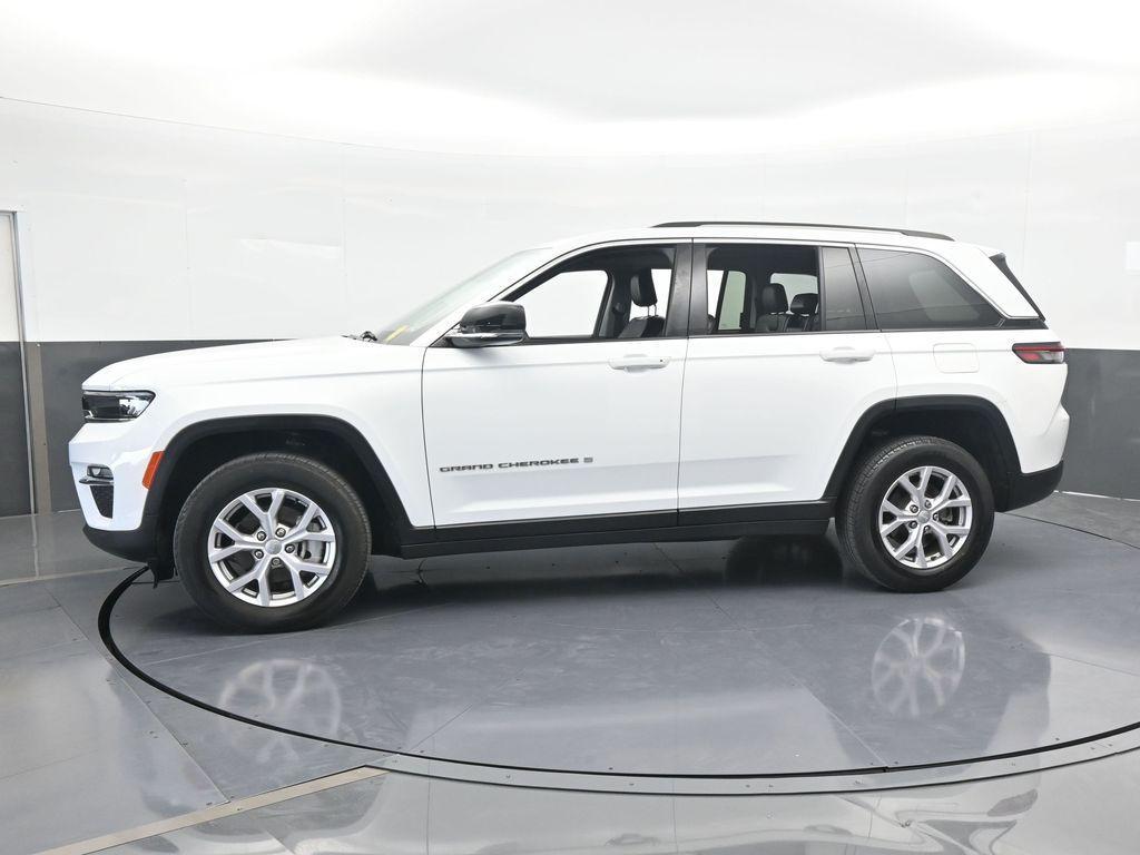 used 2022 Jeep Grand Cherokee car, priced at $25,669