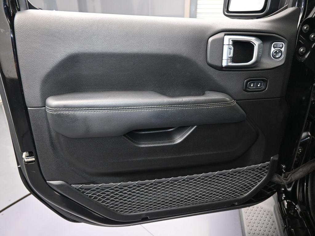 used 2021 Jeep Wrangler Unlimited car, priced at $31,700