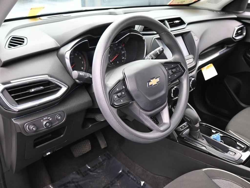 used 2023 Chevrolet TrailBlazer car, priced at $18,990