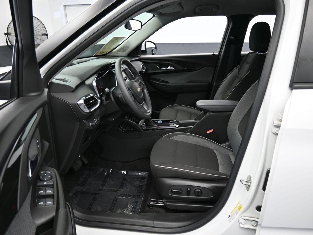 used 2023 Chevrolet TrailBlazer car, priced at $18,990