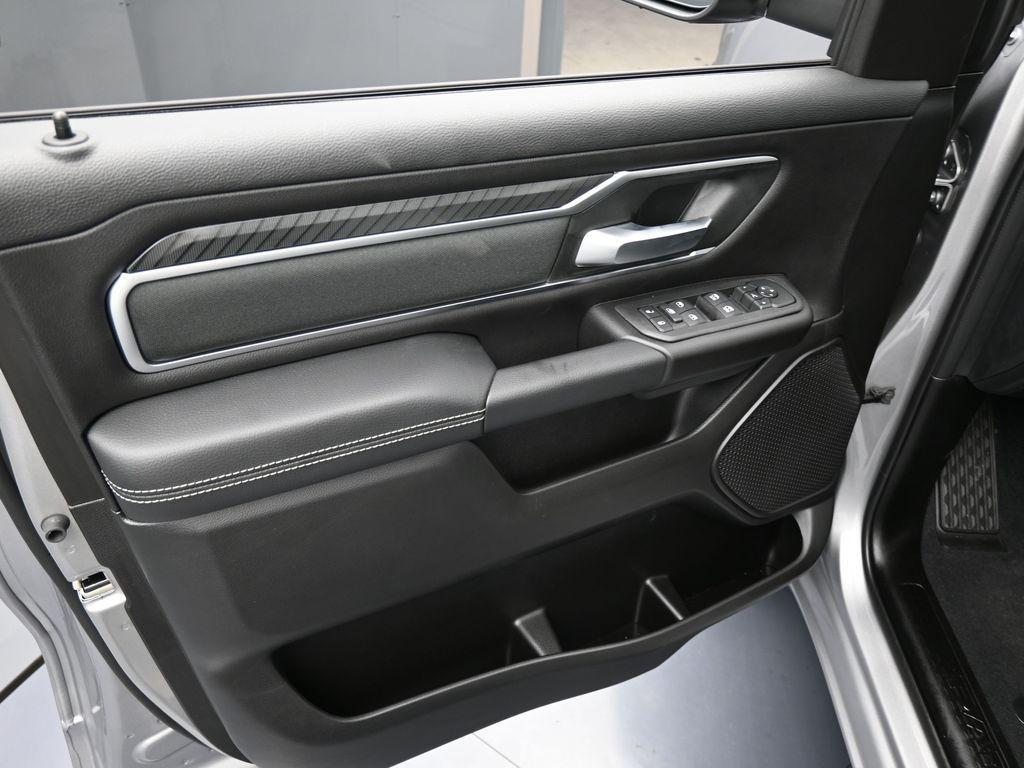 new 2025 Ram 1500 car