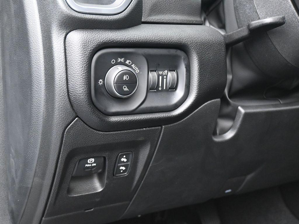 new 2025 Ram 1500 car