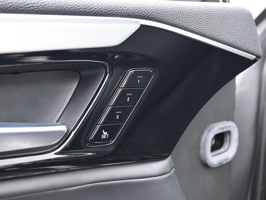 used 2024 Acura MDX car, priced at $46,950