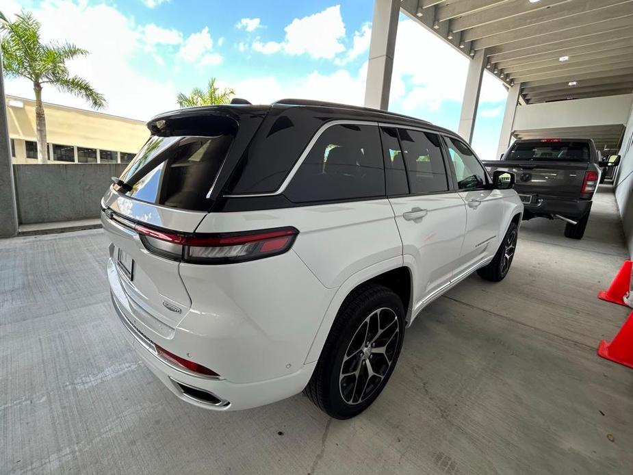 new 2024 Jeep Grand Cherokee car, priced at $54,595