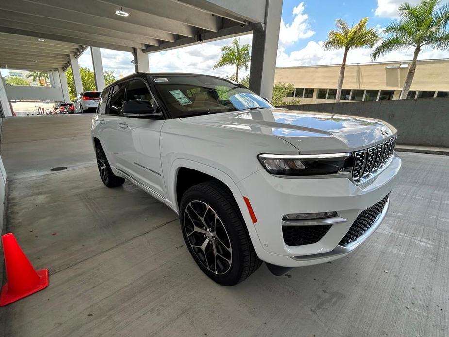 new 2024 Jeep Grand Cherokee car, priced at $54,595