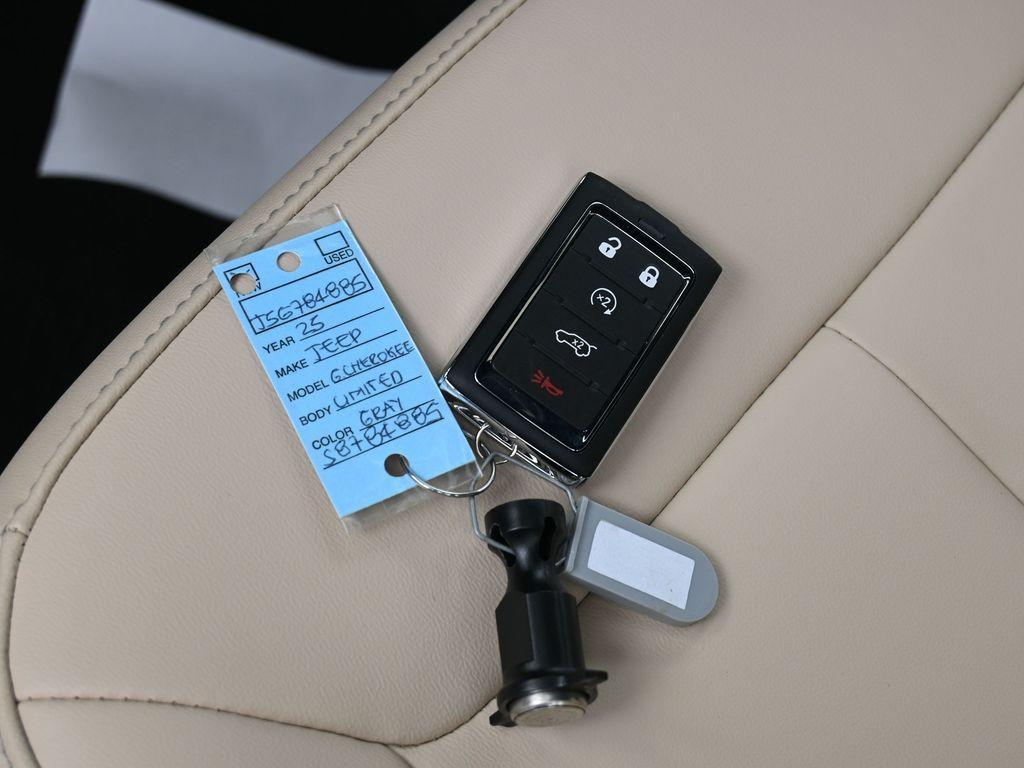 new 2025 Jeep Grand Cherokee car