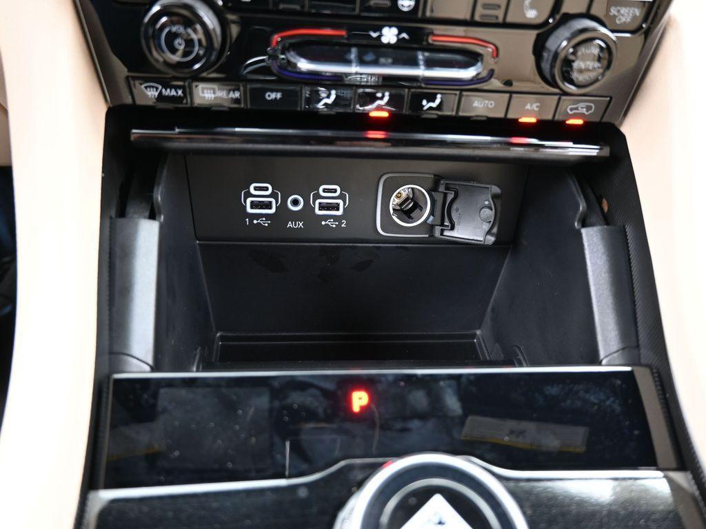 new 2025 Jeep Grand Cherokee car