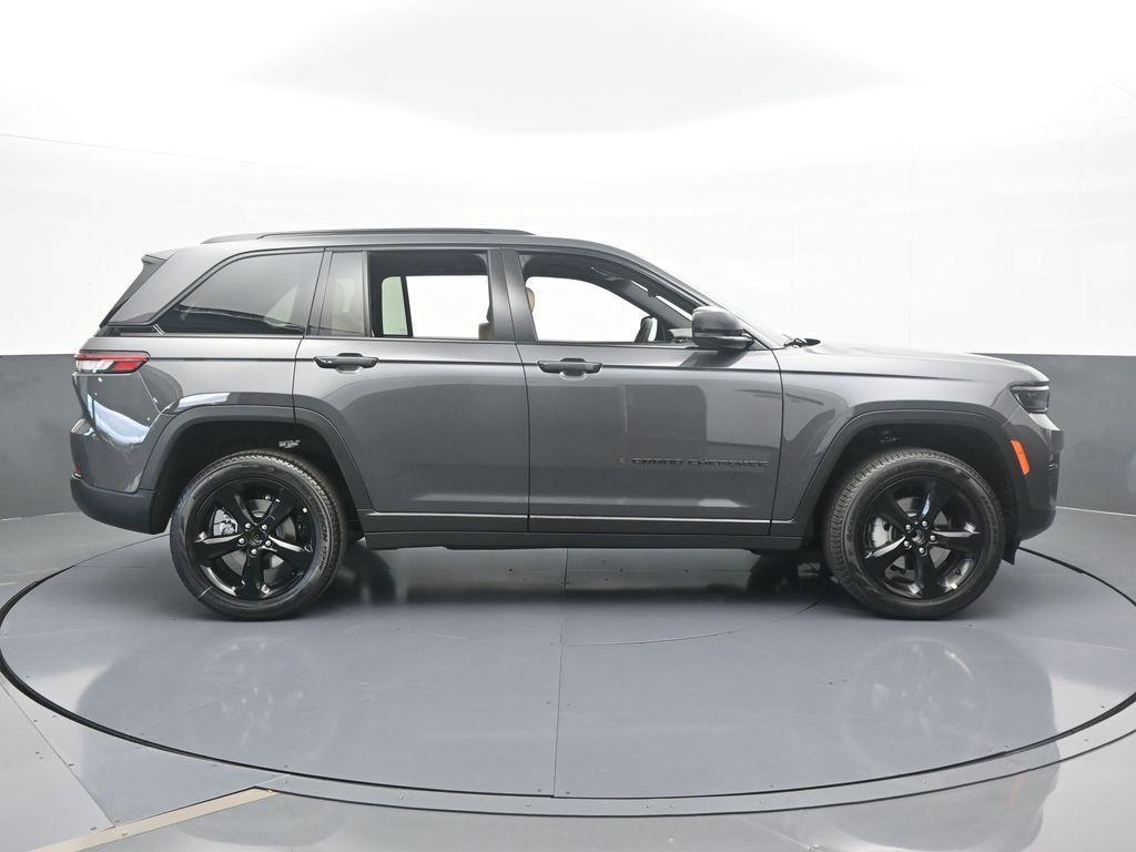 new 2025 Jeep Grand Cherokee car