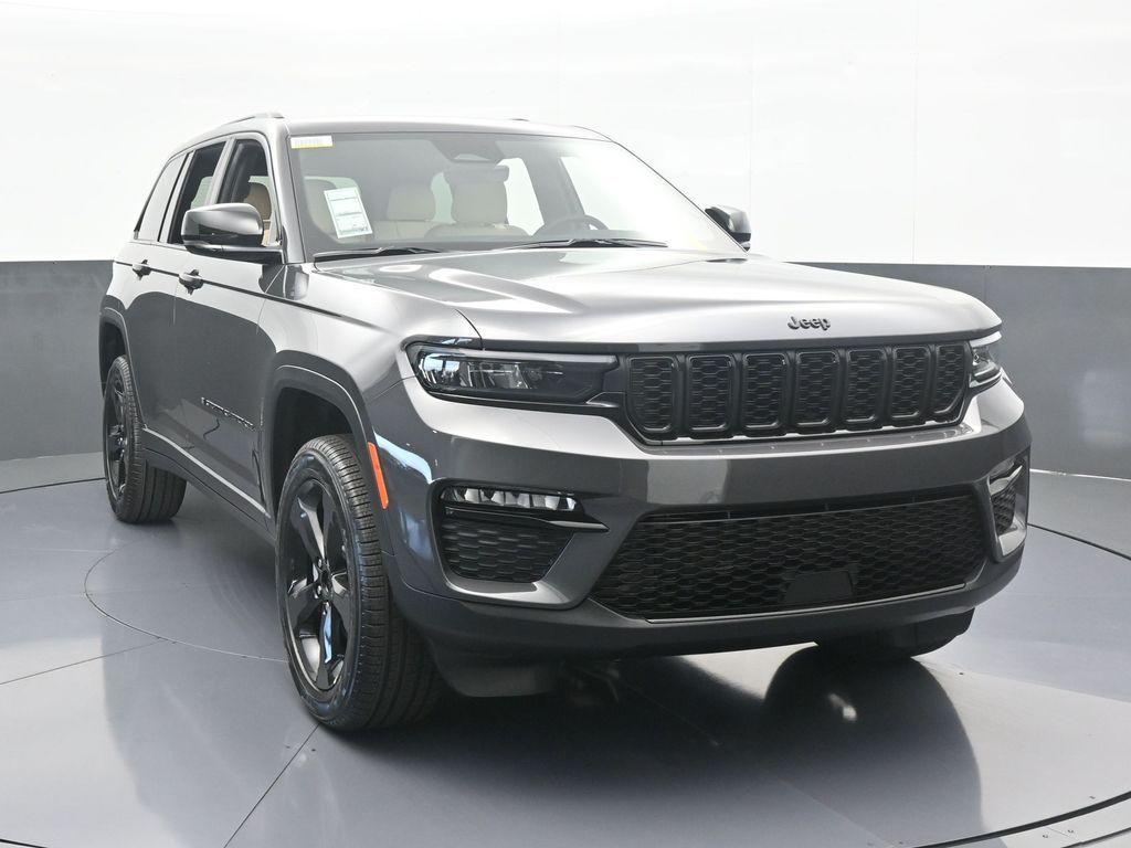 new 2025 Jeep Grand Cherokee car