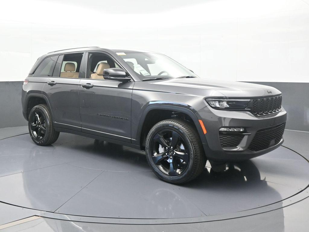 new 2025 Jeep Grand Cherokee car