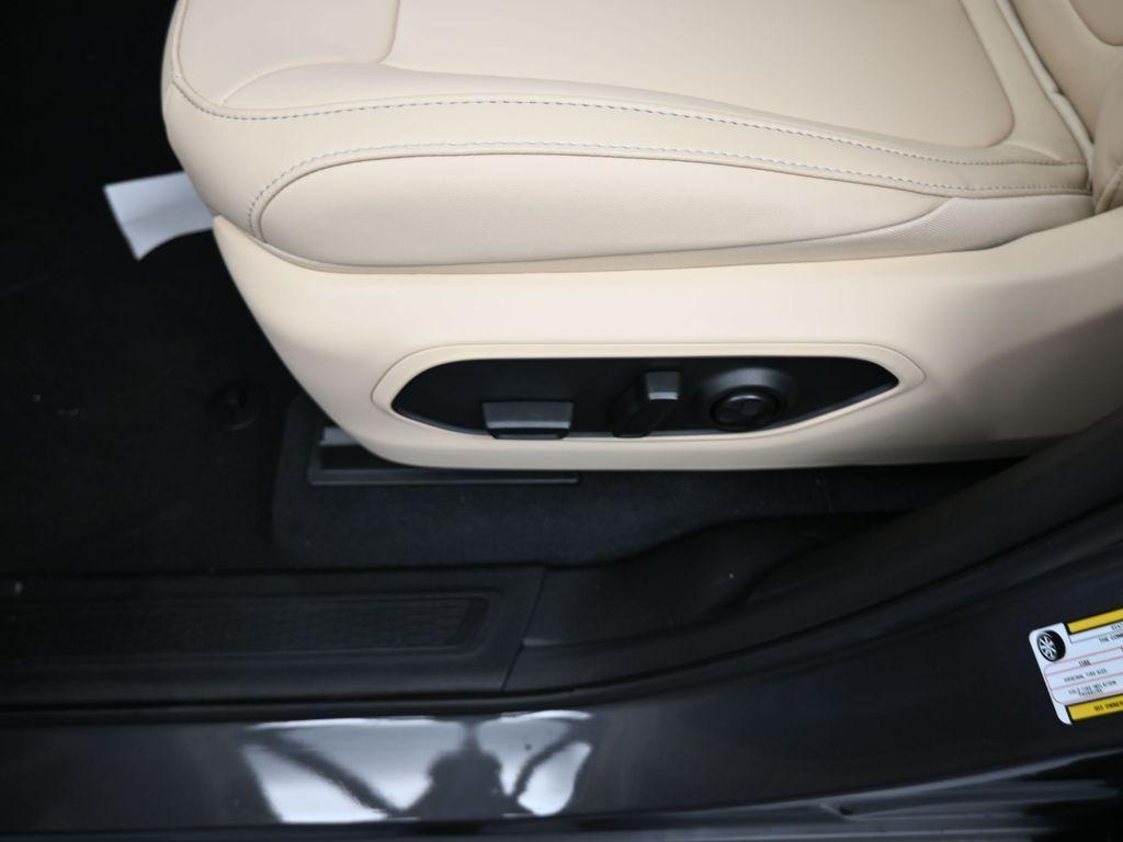 new 2025 Jeep Grand Cherokee car