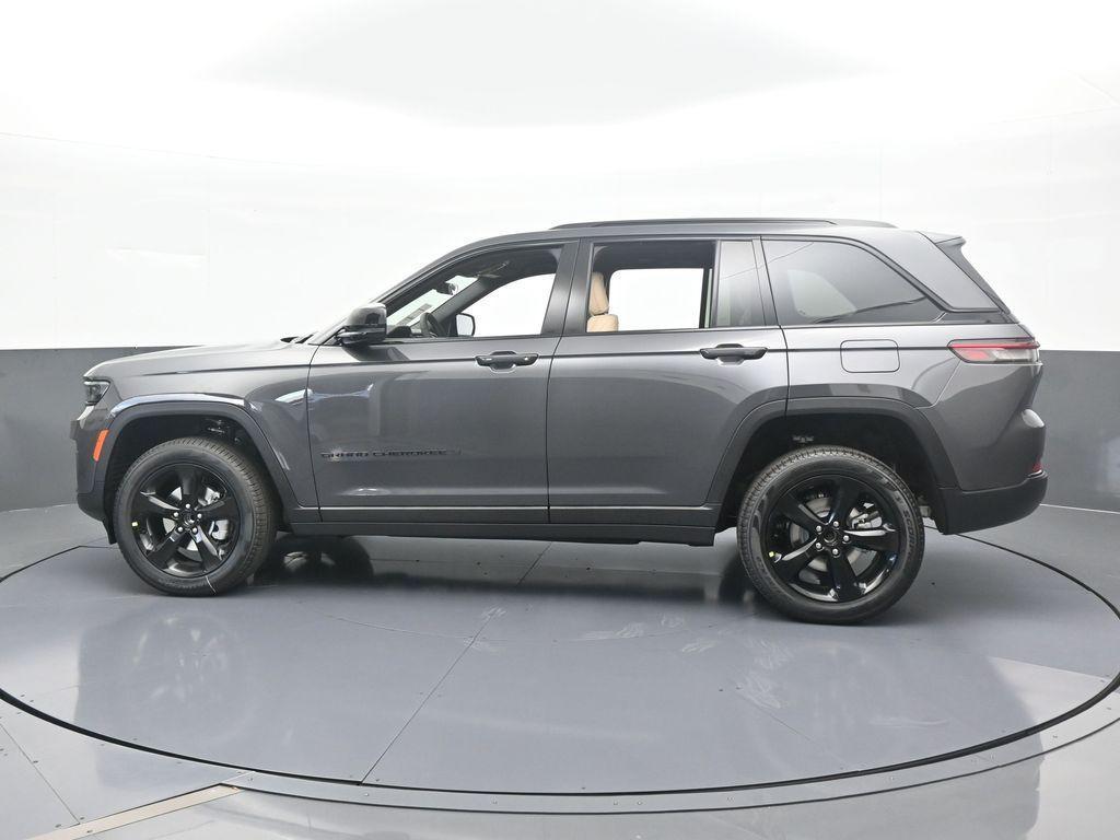 new 2025 Jeep Grand Cherokee car