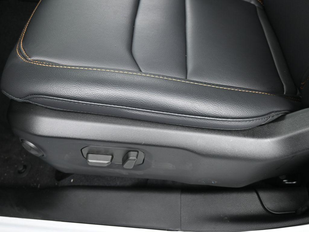 new 2025 Jeep Wrangler car