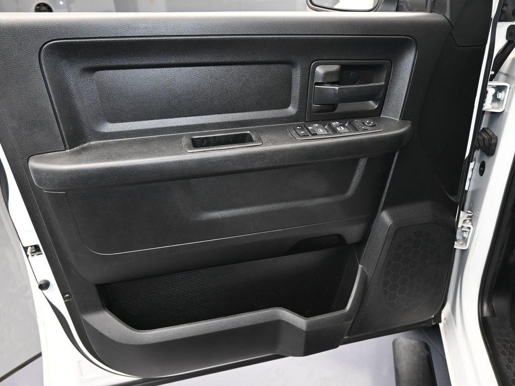 used 2020 Ram 1500 Classic car, priced at $24,500