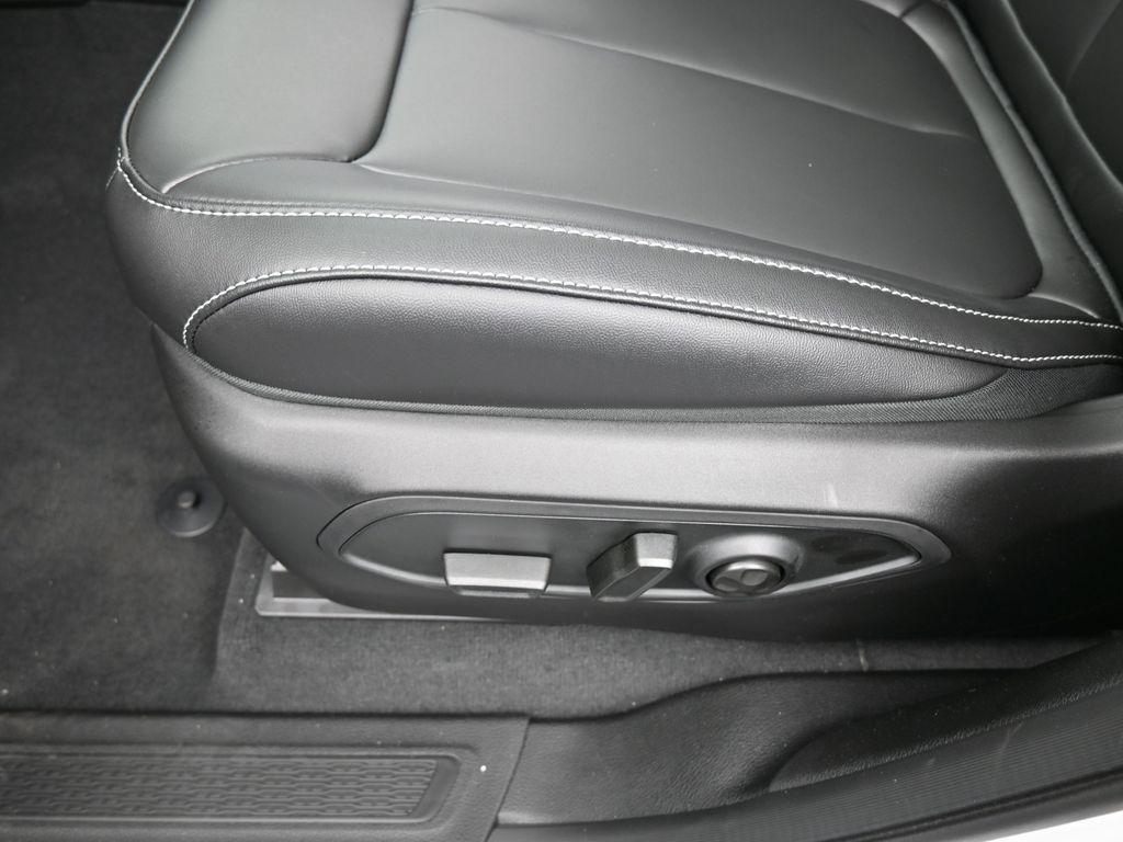 new 2025 Jeep Grand Cherokee car