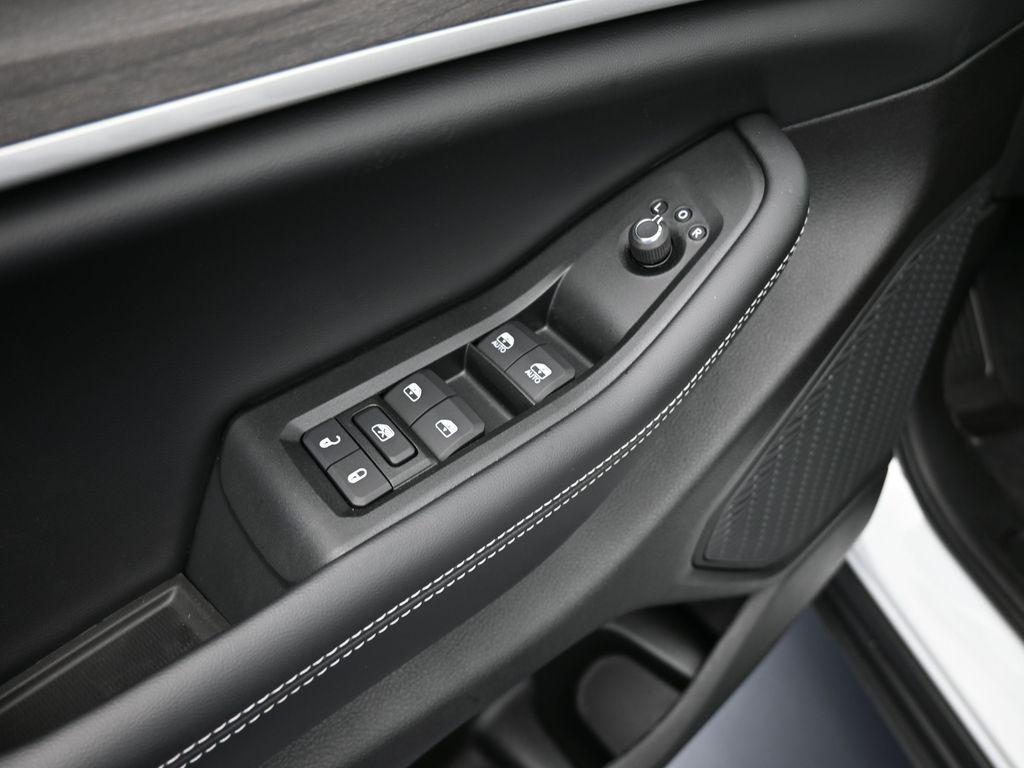 new 2025 Jeep Grand Cherokee car