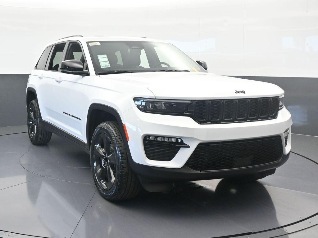 new 2025 Jeep Grand Cherokee car