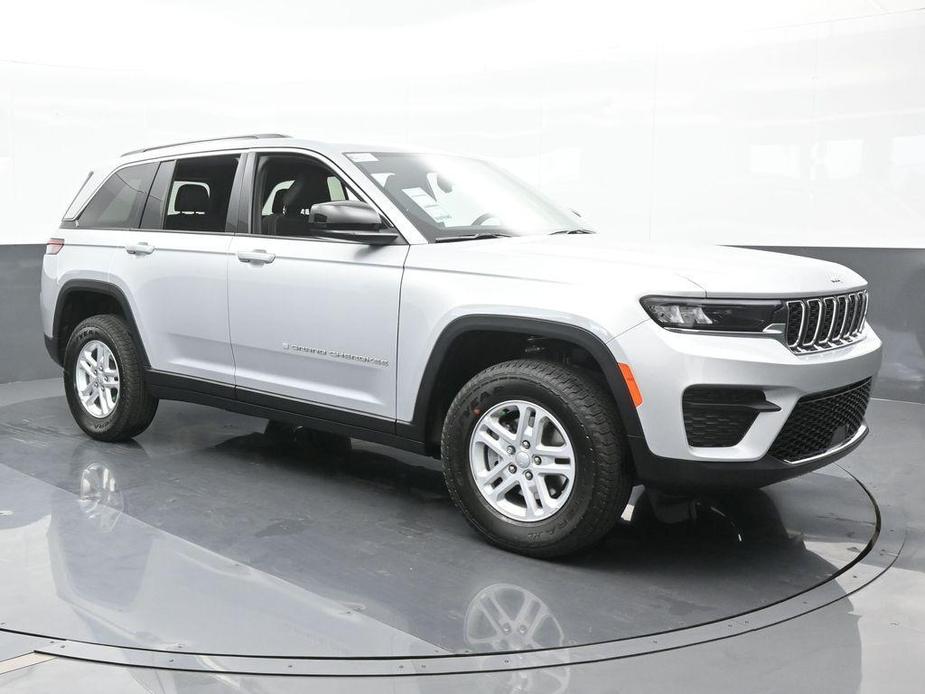 new 2025 Jeep Grand Cherokee car, priced at $35,269