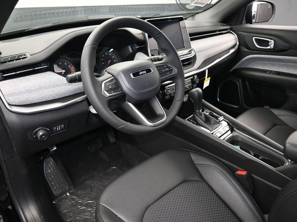 new 2025 Jeep Compass car