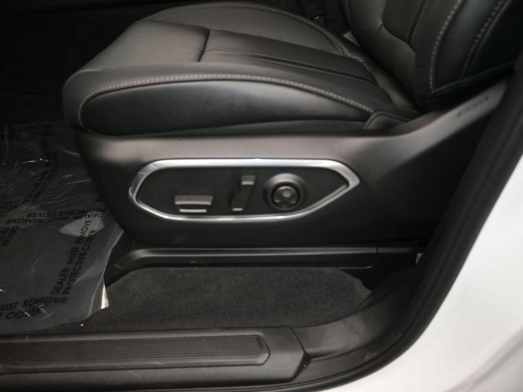 used 2023 Jeep Wagoneer L car, priced at $64,991