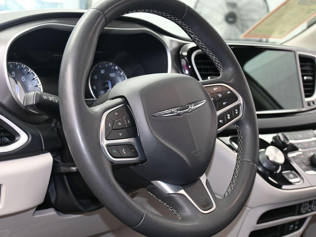 used 2022 Chrysler Pacifica car, priced at $17,792