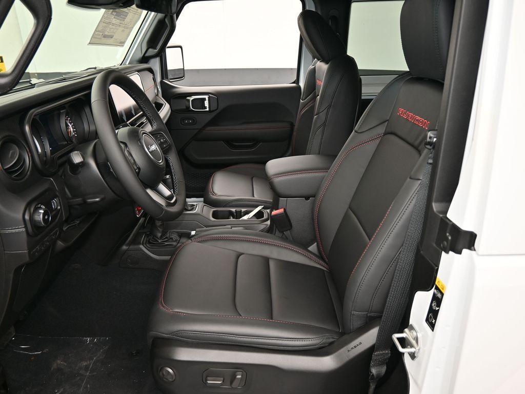 new 2025 Jeep Wrangler car