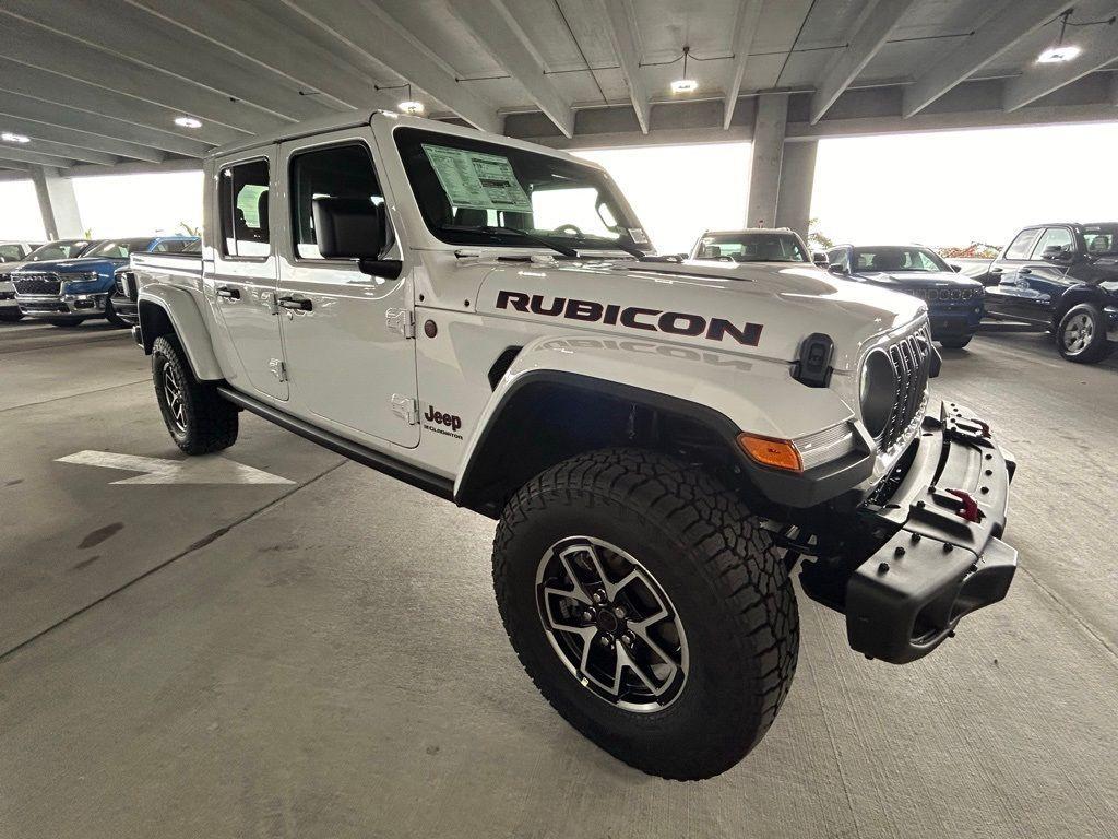 new 2024 Jeep Gladiator car, priced at $49,547