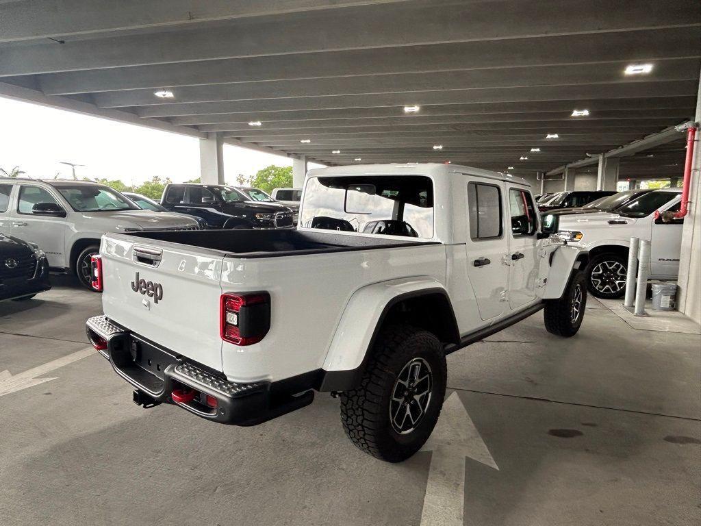 new 2024 Jeep Gladiator car, priced at $49,547