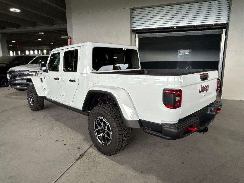 new 2024 Jeep Gladiator car, priced at $49,547