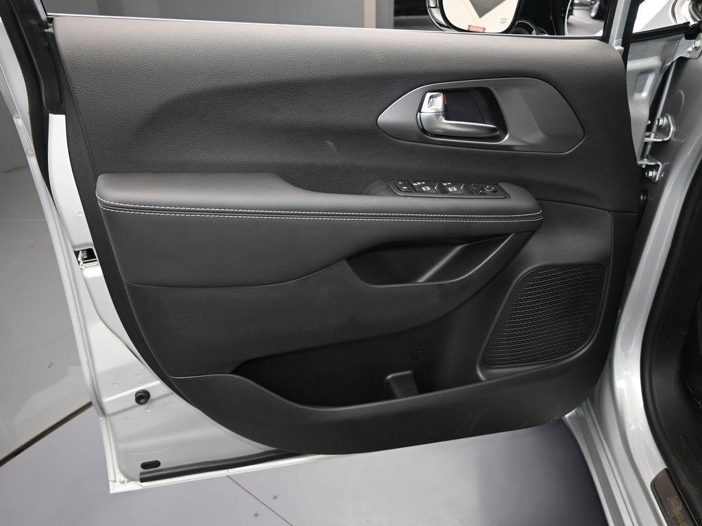 new 2026 Chrysler Voyager car, priced at $41,230