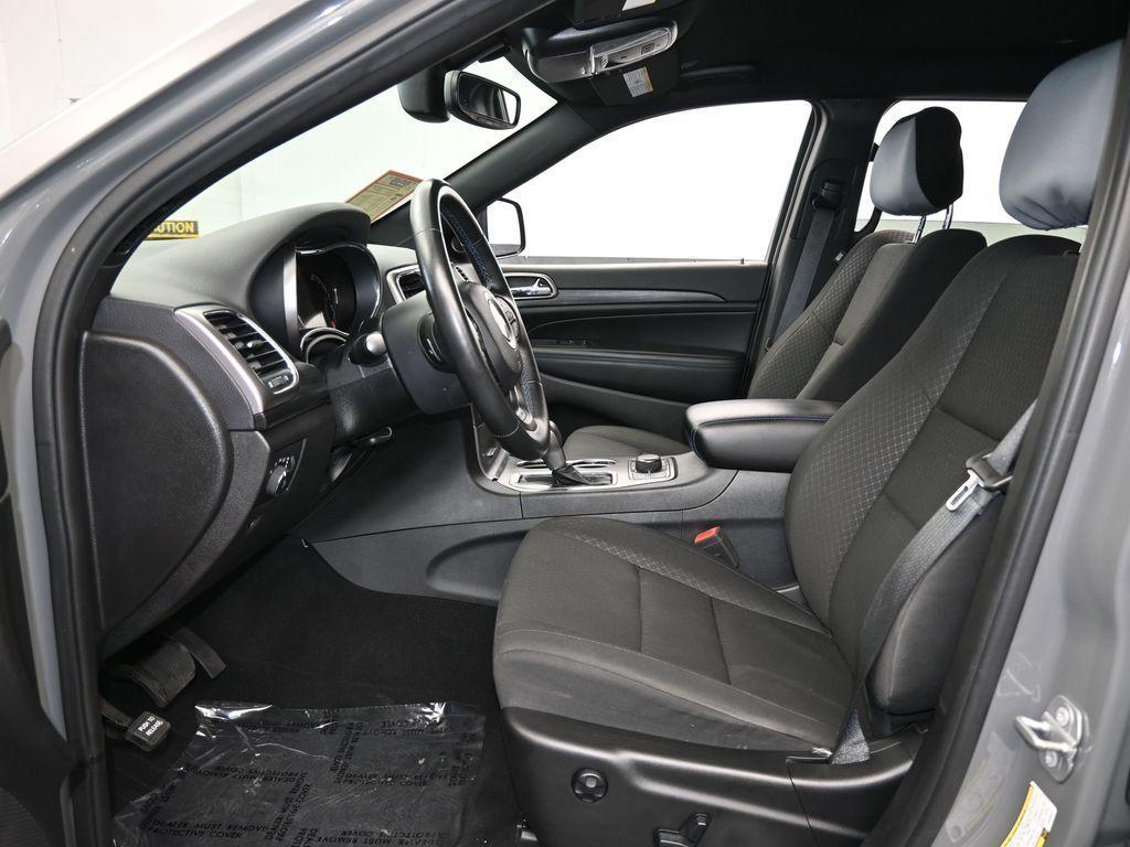 used 2019 Jeep Grand Cherokee car, priced at $17,796