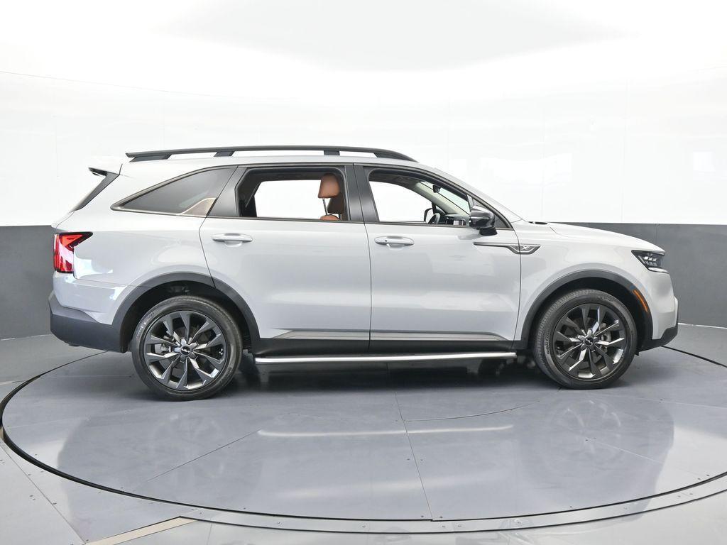 used 2022 Kia Sorento car, priced at $27,596