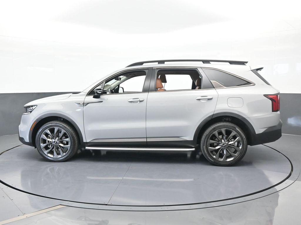 used 2022 Kia Sorento car, priced at $27,596