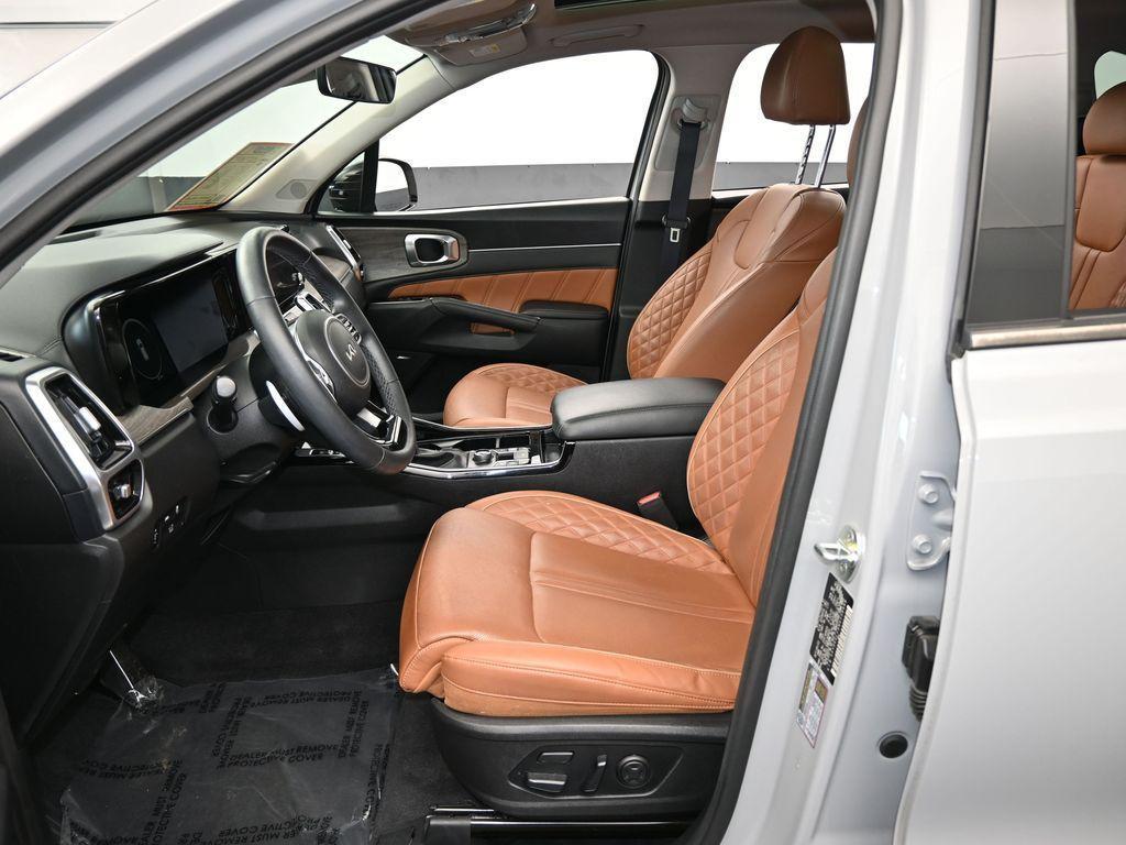 used 2022 Kia Sorento car, priced at $27,596