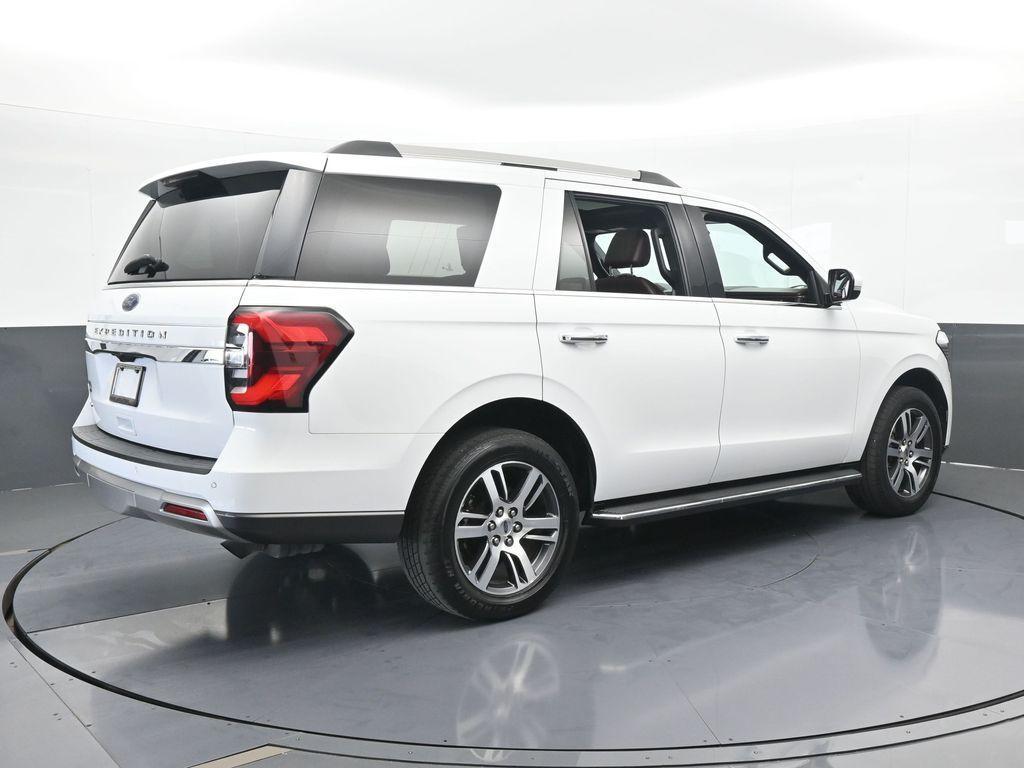 used 2022 Ford Expedition car, priced at $34,621