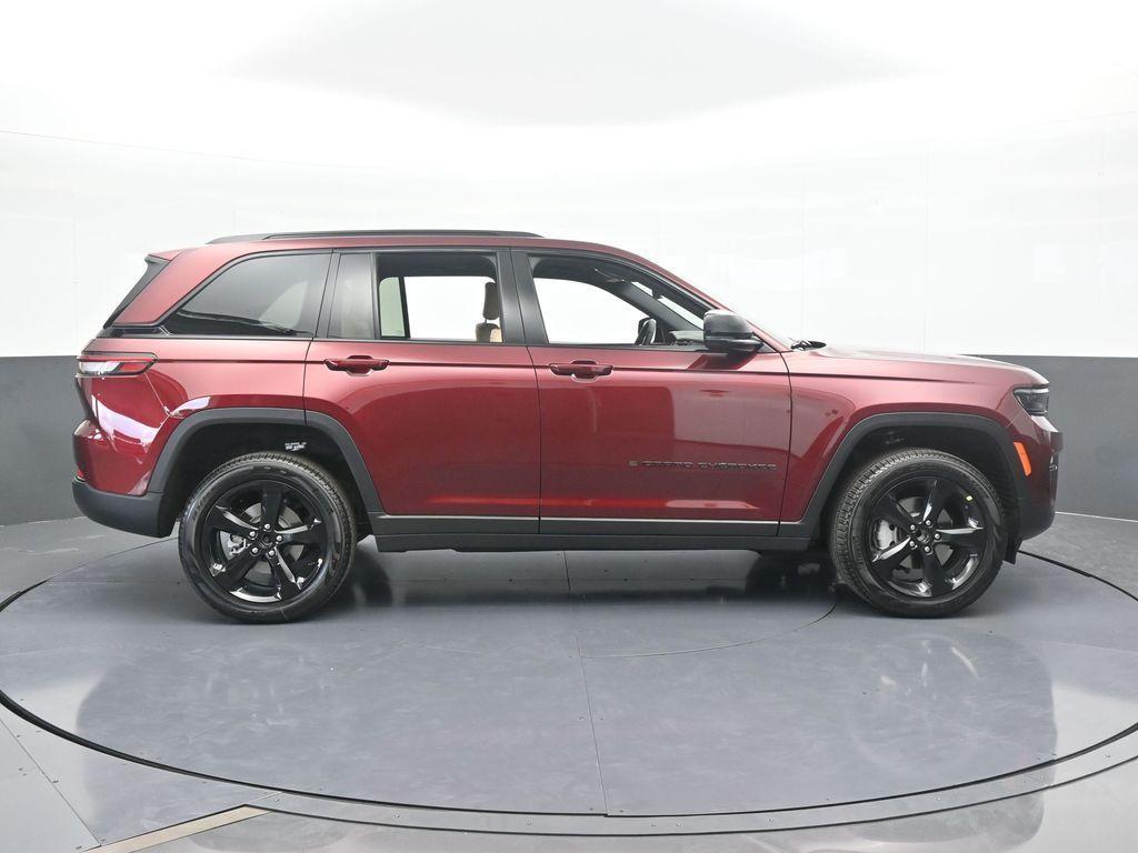 new 2025 Jeep Grand Cherokee car