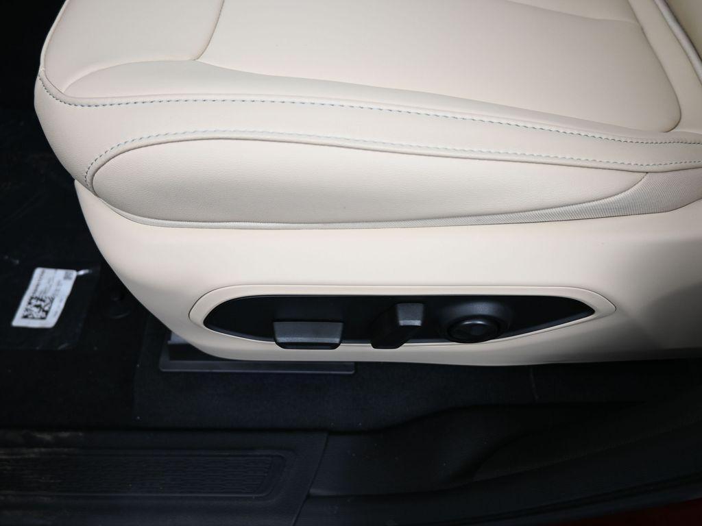 new 2025 Jeep Grand Cherokee car