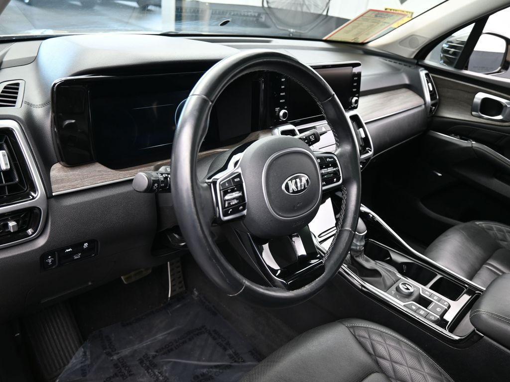 used 2021 Kia Sorento car, priced at $32,993