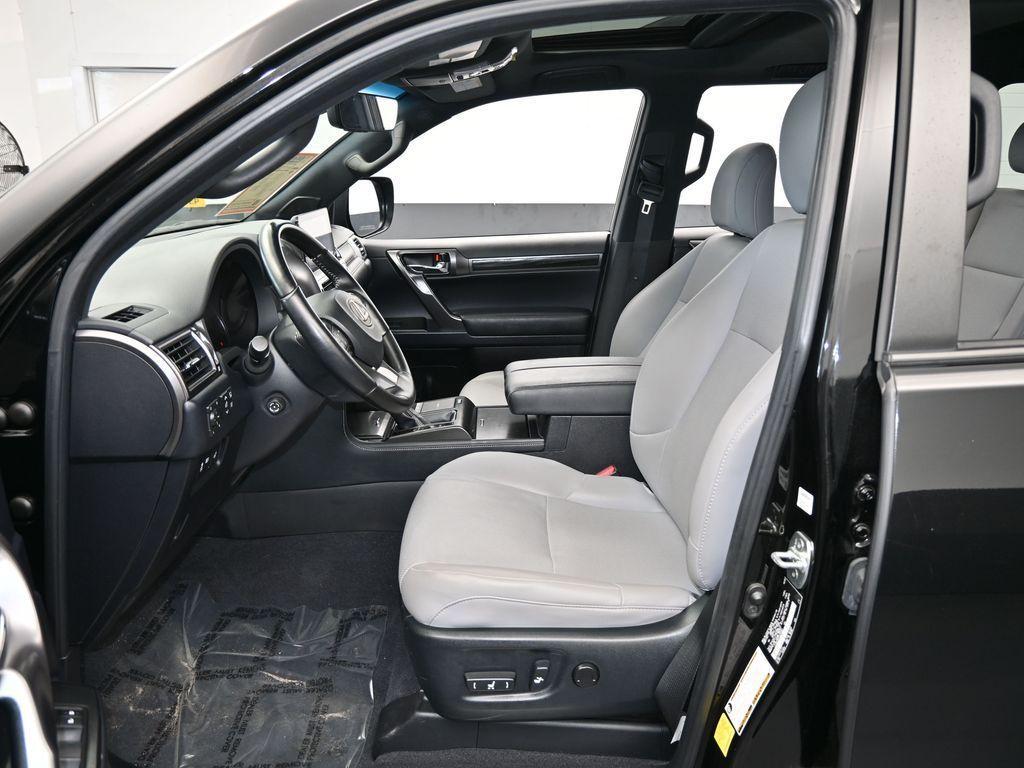 used 2023 Lexus GX 460 car, priced at $55,950