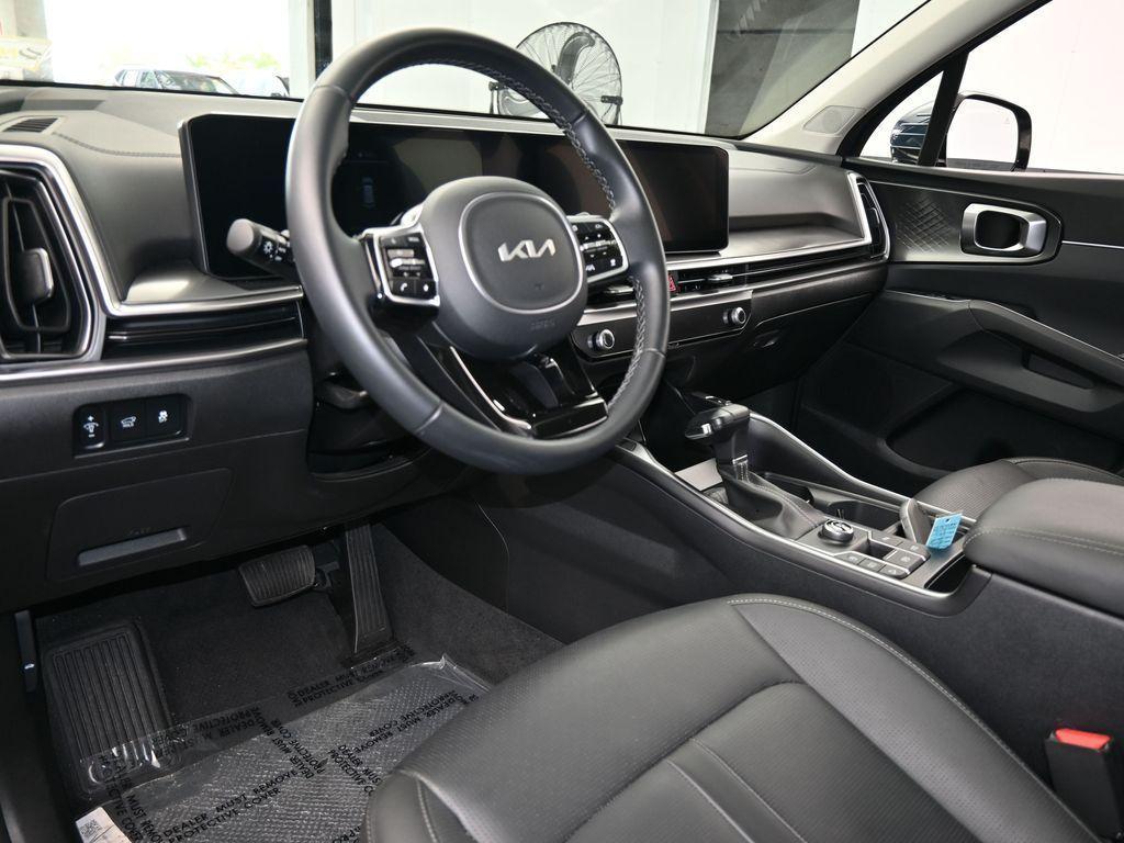 used 2024 Kia Sorento car, priced at $33,698