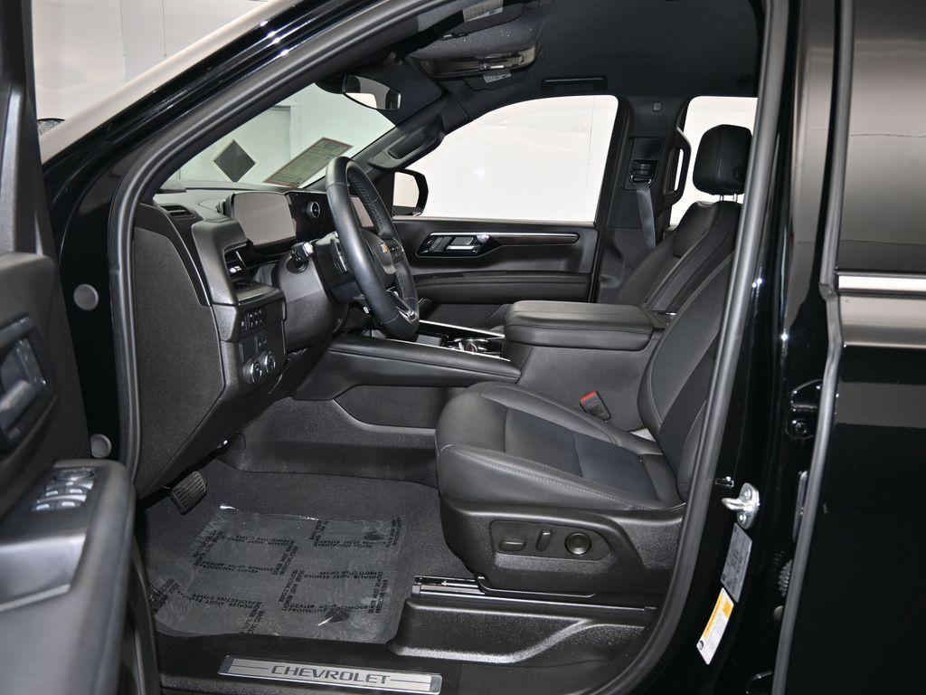 used 2025 Chevrolet Tahoe car, priced at $58,750