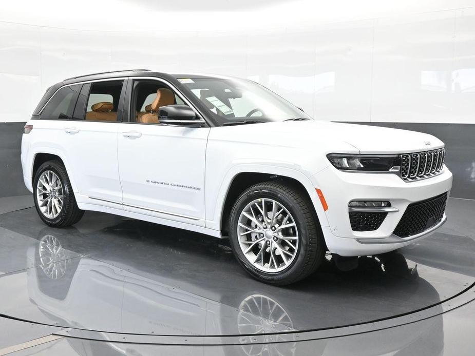 new 2024 Jeep Grand Cherokee car, priced at $51,828